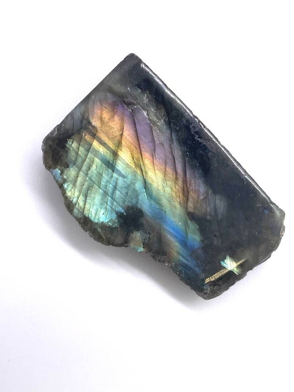 Labradorite brokje
