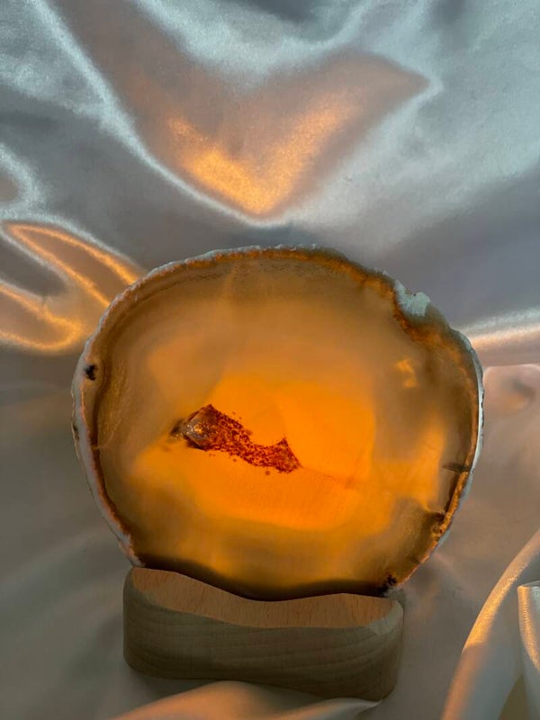 Agaat schijf op houten theelichthouder