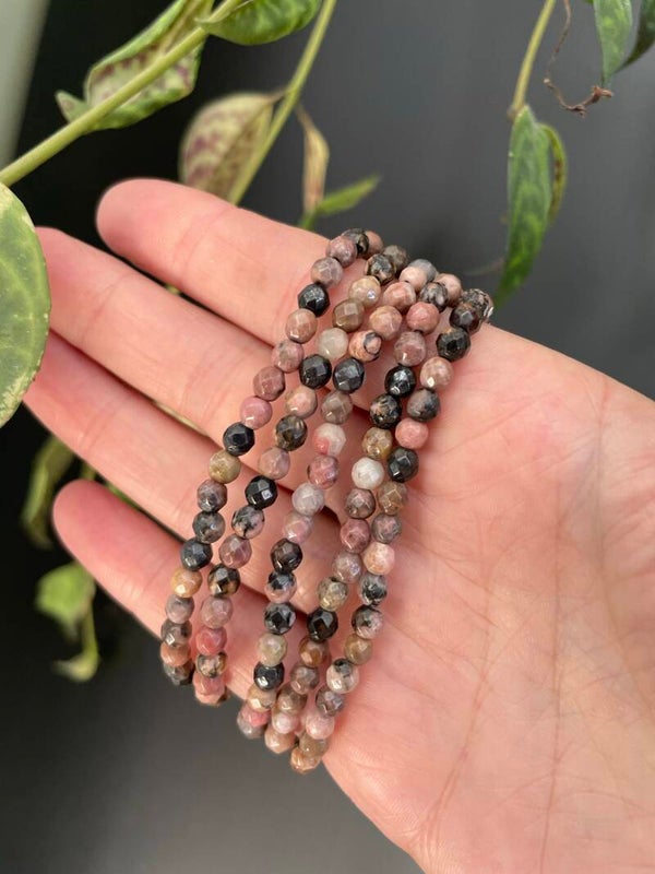 Facet Rhodoniet armbandjes