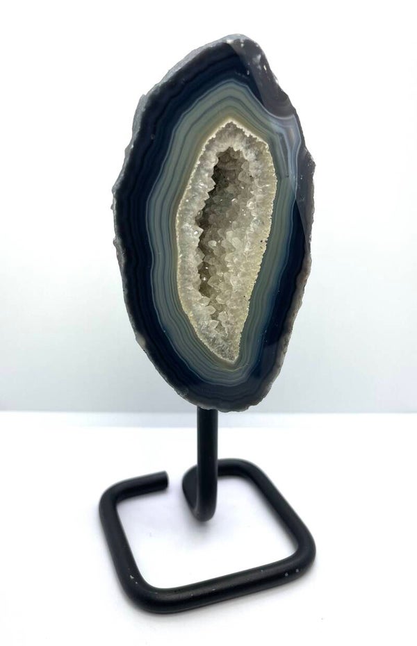 Agaat Geode op standaard 14cm