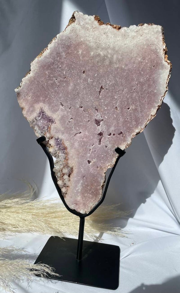 Roze Amethist op standaard 24cm