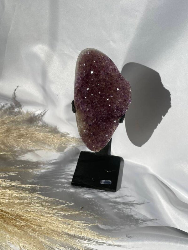 Sugar Amethist op standaard