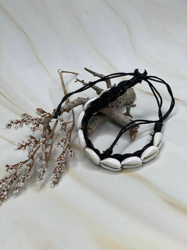 Schelpen armbandje zwart