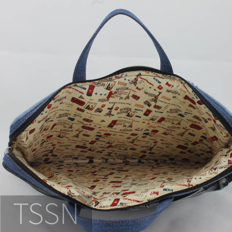 Binnenkant  denim laptoptas voor Nadia.