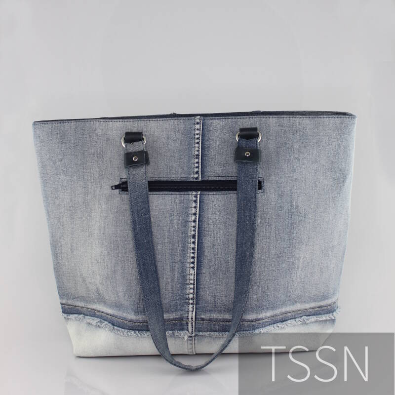Achterkant denim big shopper met rits vakje,