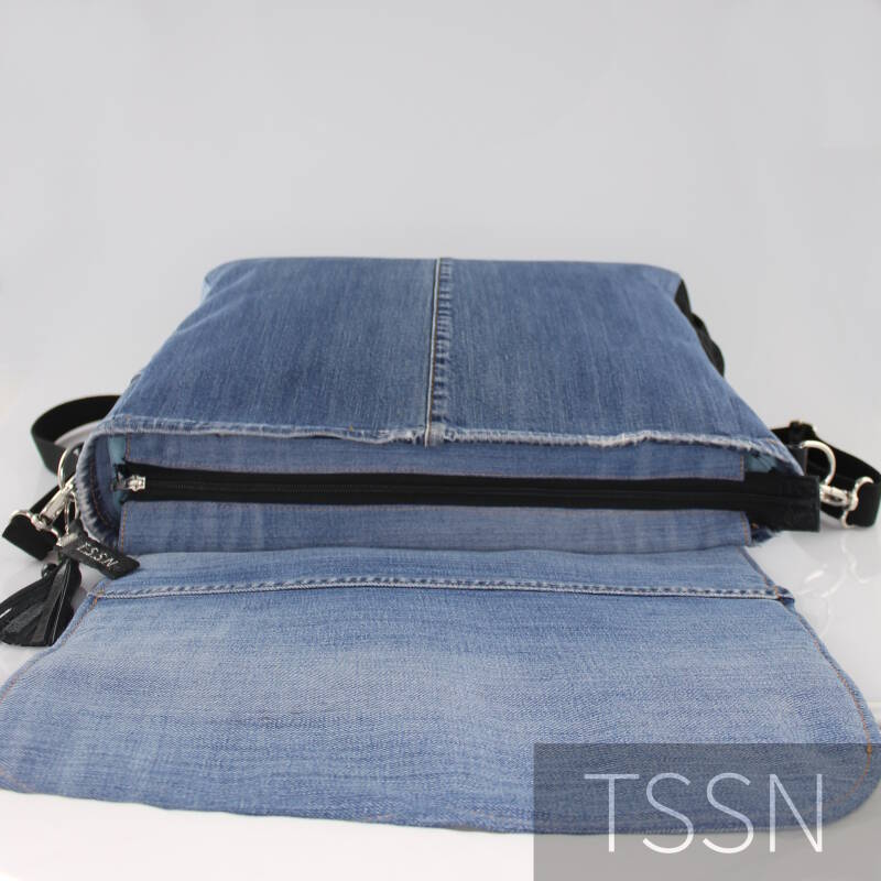 Binnenkant denim big shopper model Lisa.