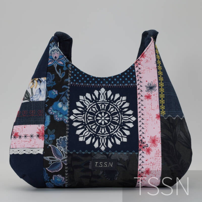 Herinneringstasje model Gina gemaakt van kleding van een overleden dierbare