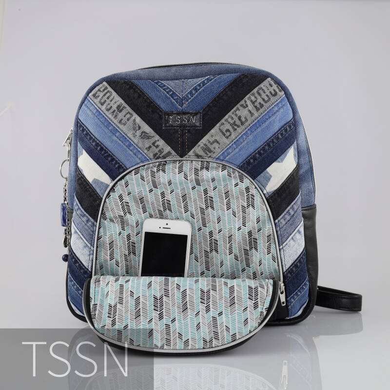 Denim luiertas met verschoningsmatje.