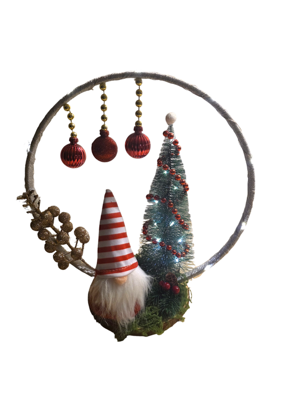 Cercle de Noël Lumineux "Forêt Enchantée" – Décoration Artisanale avec Gnome et Sapin (Pièce Unique)