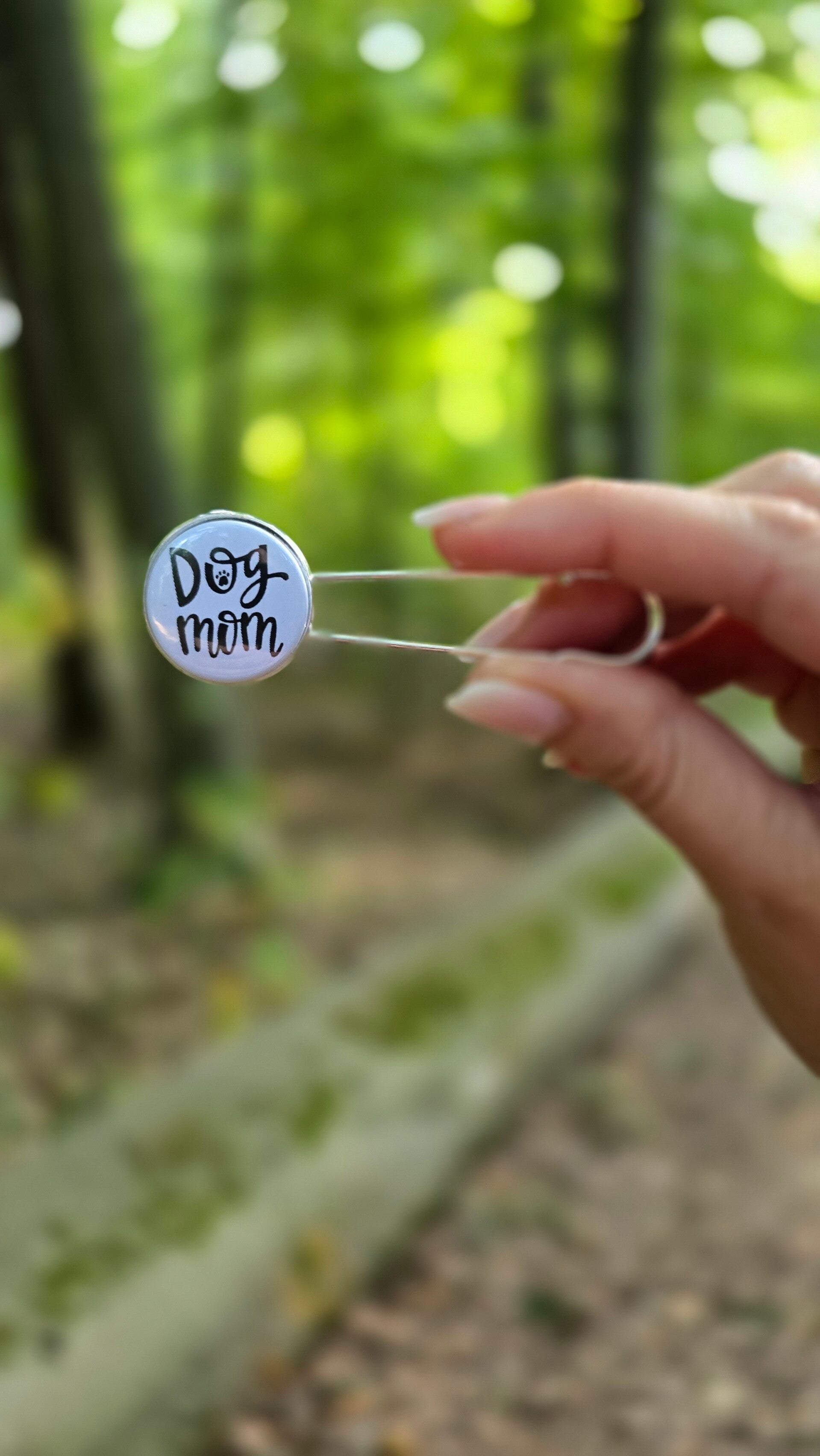 Schalnadel mit Buttonmotiv für Schals, Tücher und besondere Outfits