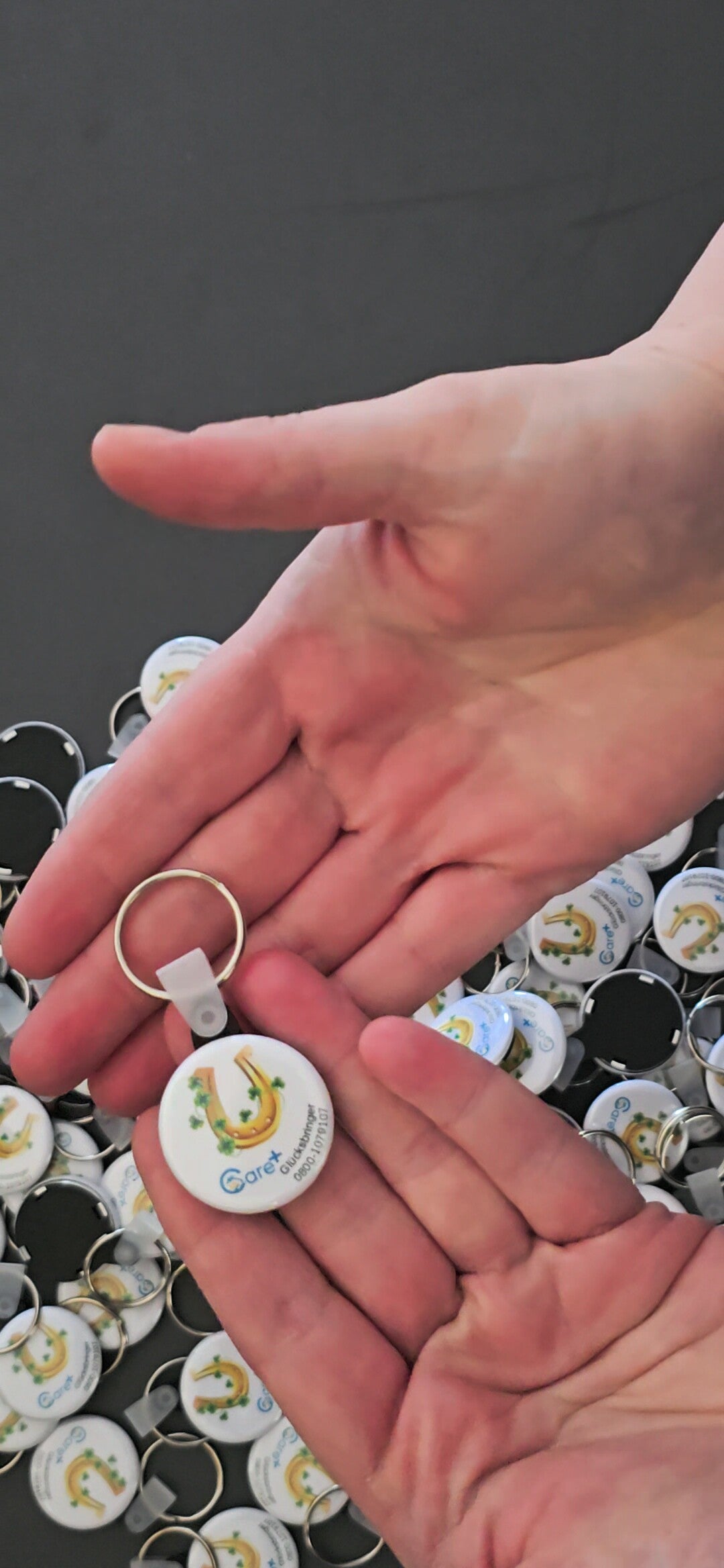 Schlüsselanhänger personalisiert in 32mm als Ring denkbuttisch