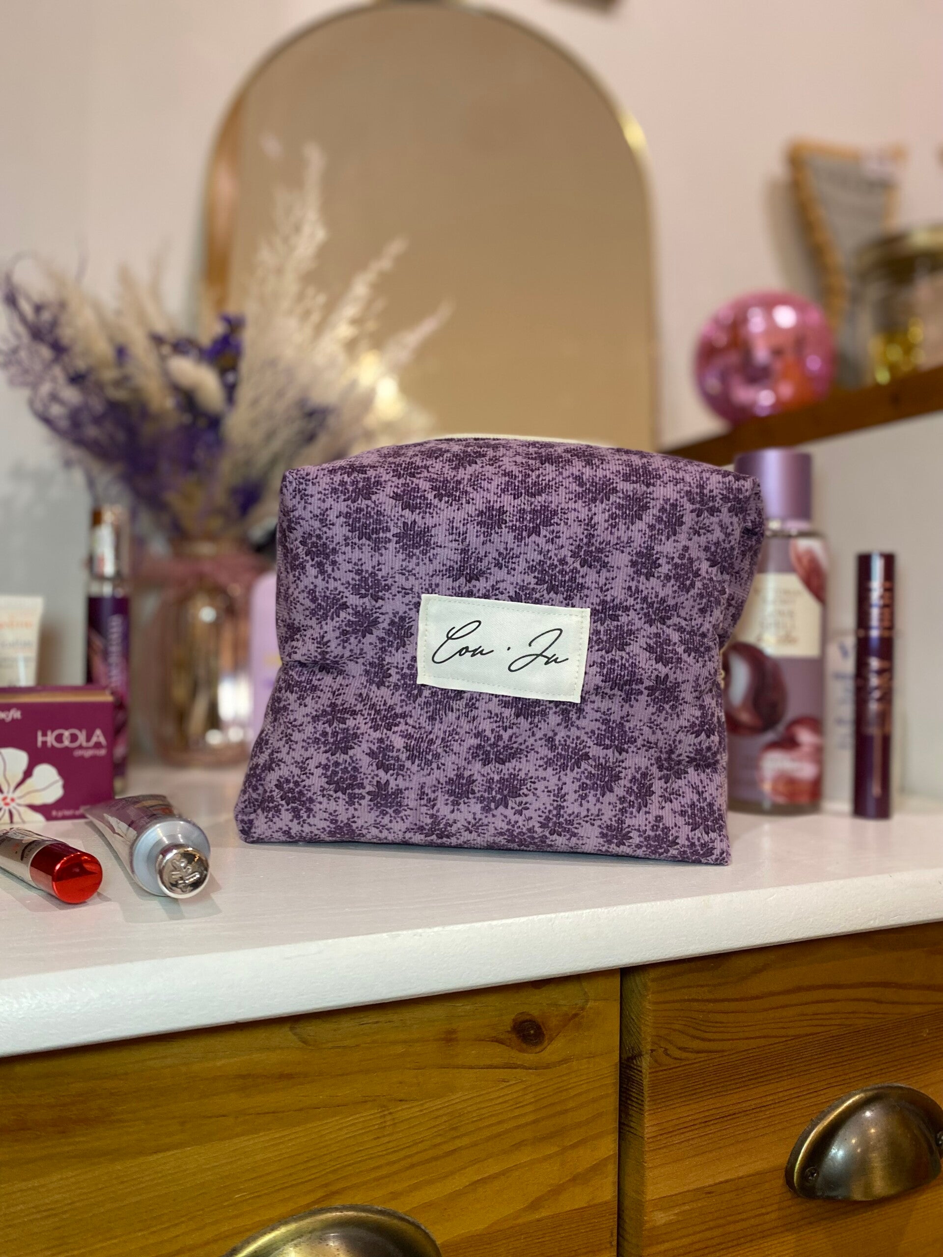 Trousse de toilette en velours côtelé violet fleuri | ÉDITION LIMITÉE 💟