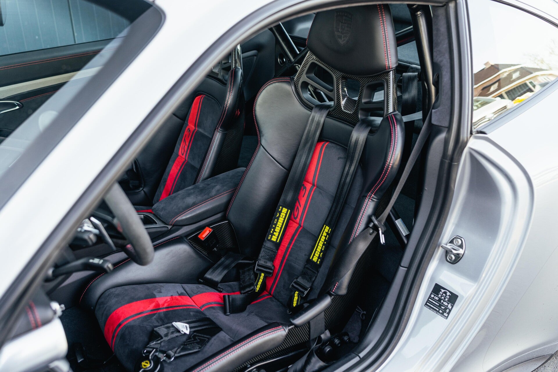 Nissan GT-R trouwauto huren