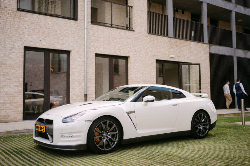 Nissan GT-R huren