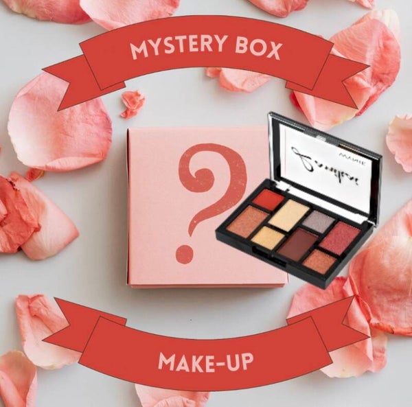 MYSTERY - 4 x Makeup