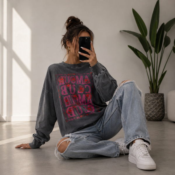 Stoneswashed sweater Amour club