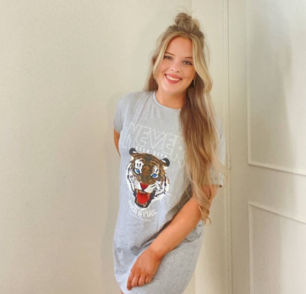 T-shirt dress never been seen