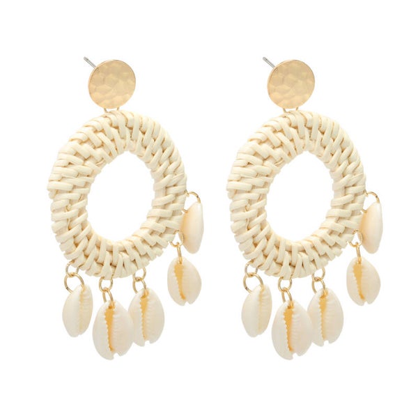 Shell oorbellen goud