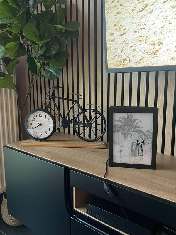 Magische Lichtbox: Twee Kunstwerken in Één Frame
