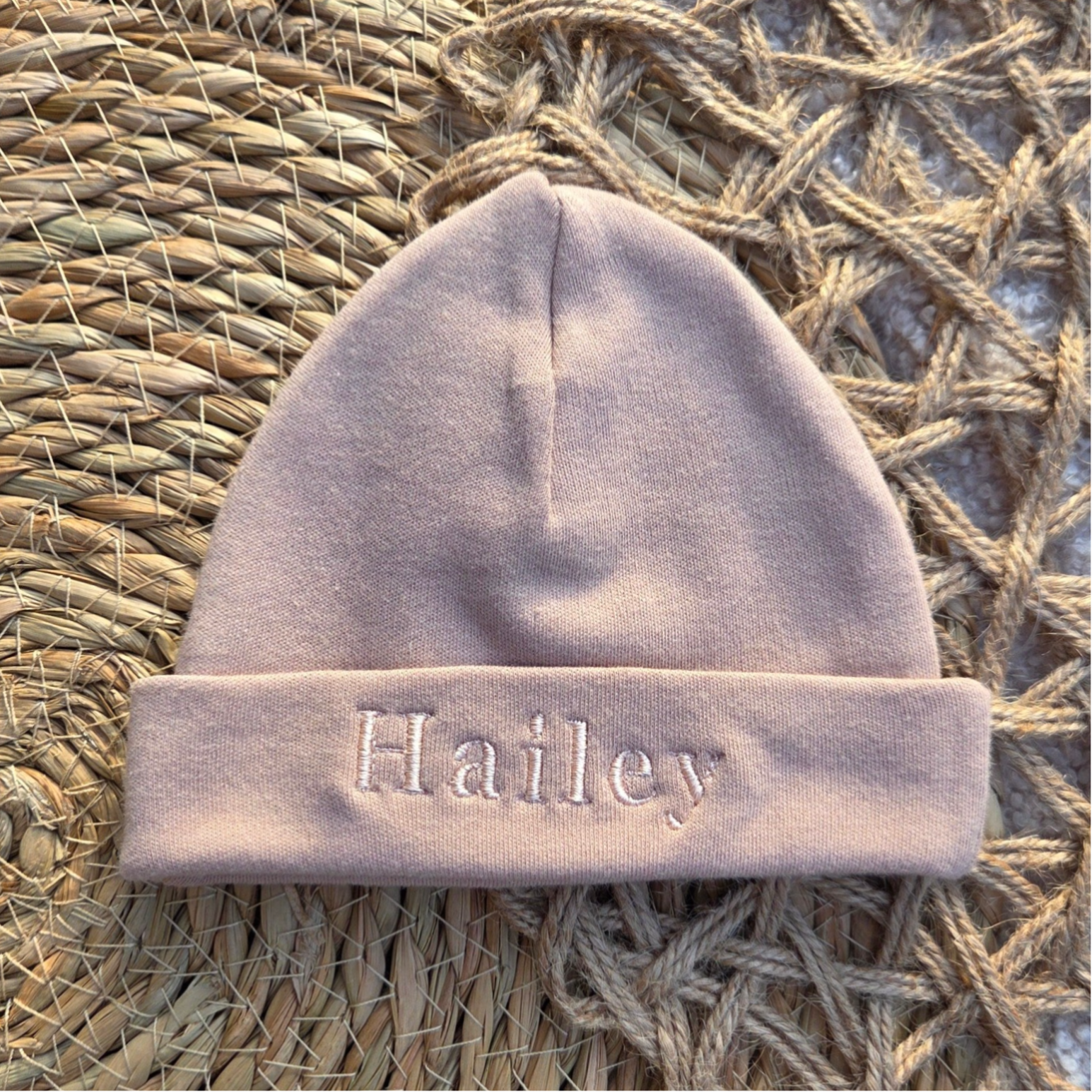 Newborn mutsje - Oud roze