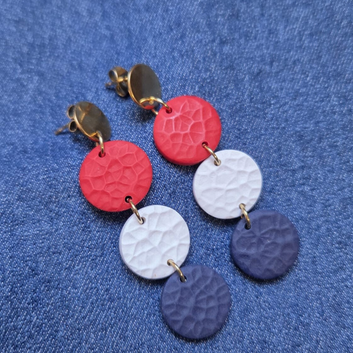 Rood, wit en blauw oorbellen