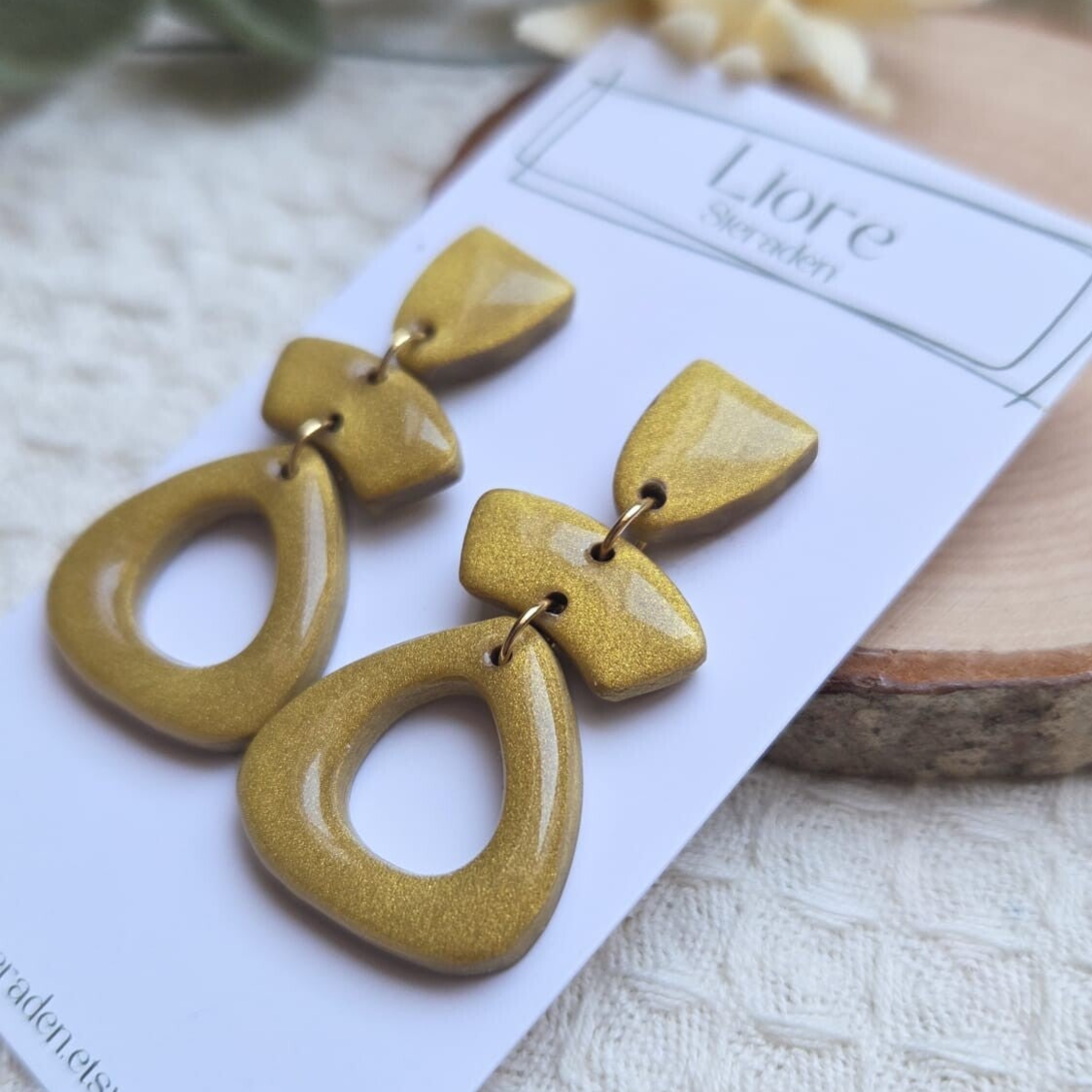 Gouden statement oorbellen