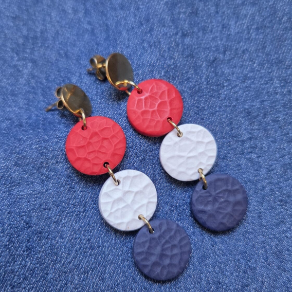 Rood, wit en blauw oorbellen