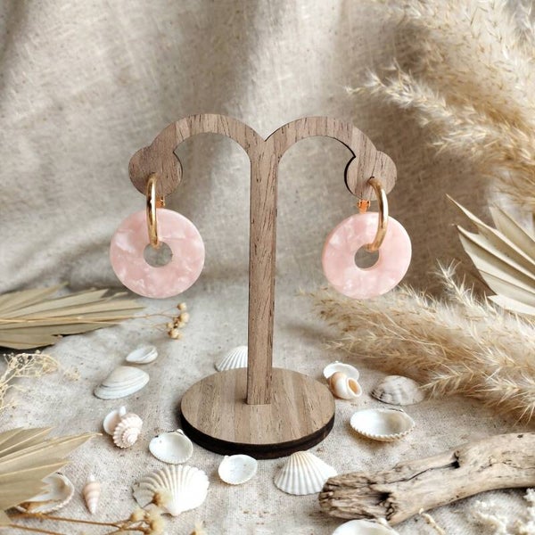 Boucles d'oreilles créoles doré et rose nacré