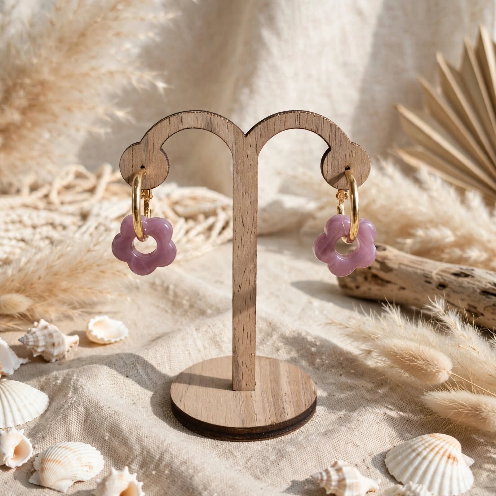 Boucles d'oreilles créoles doré et fleurs Violet