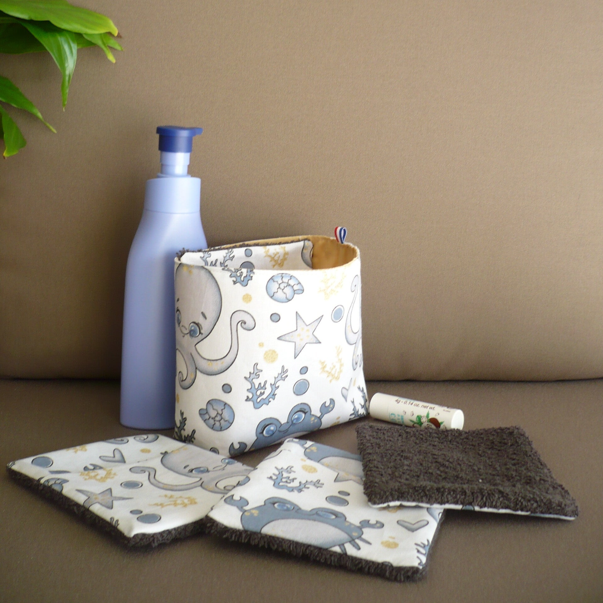 Panière avec débarbouillettes poulpes et crabes