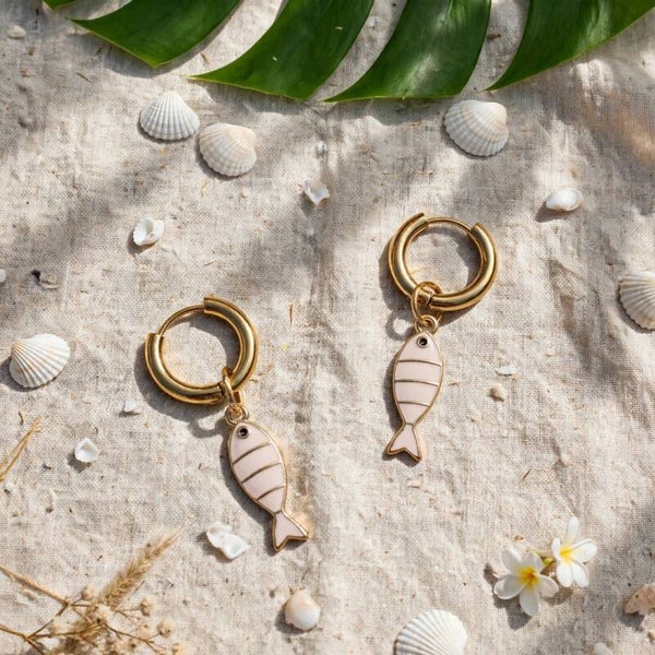 Boucles d'oreilles créoles poissons beige rosé