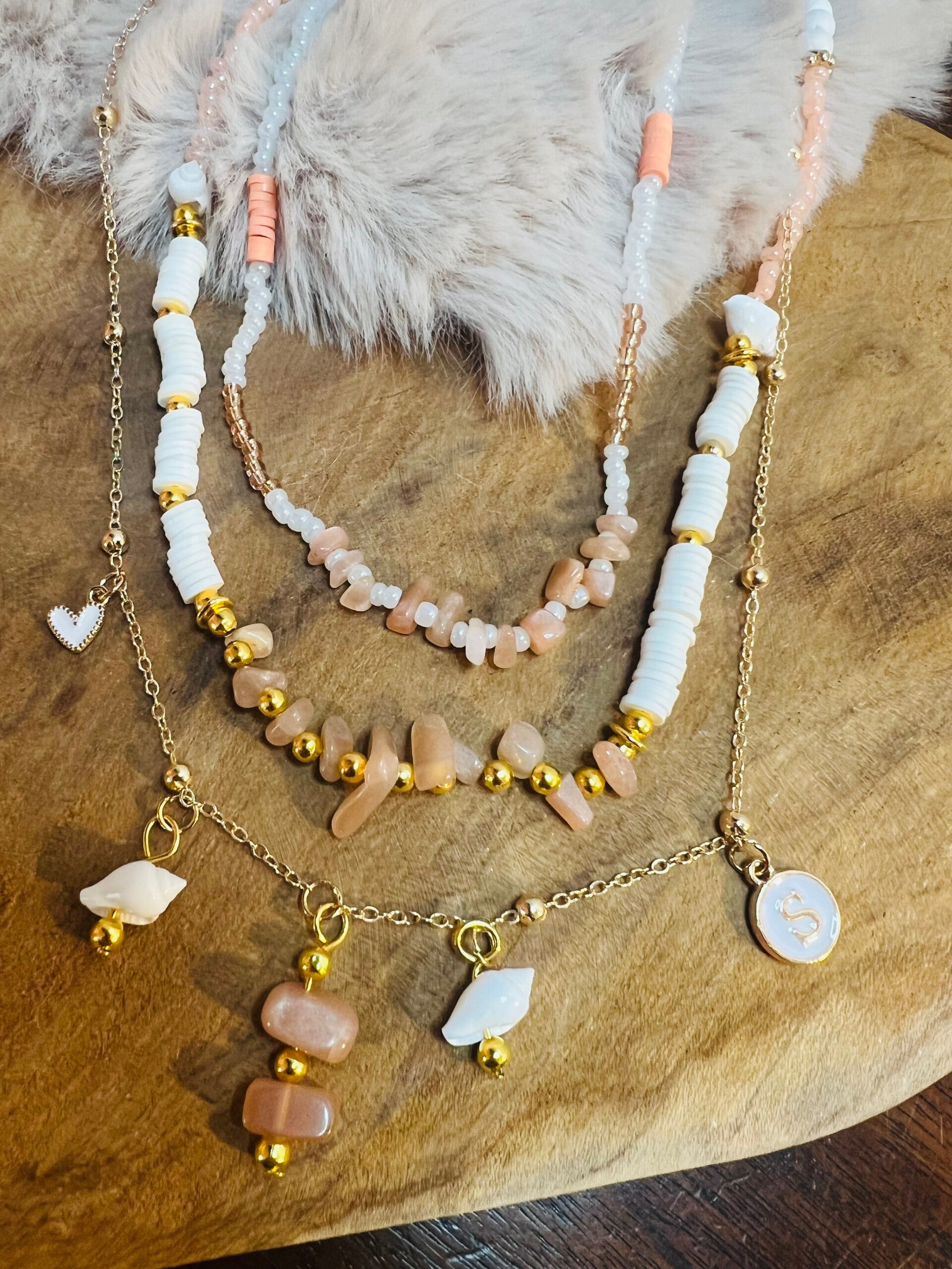 🧡 Drielaagse Boho Ketting – Zonnesteen (Handgemaakt)