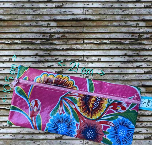 Etui gemaakt van tafelzeil