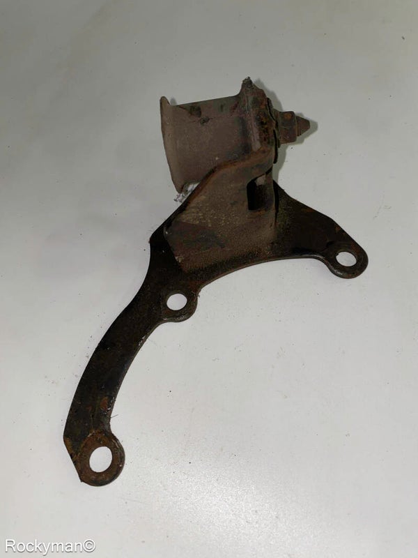 137 beugel + rubber kleine versnellingsbak steun.