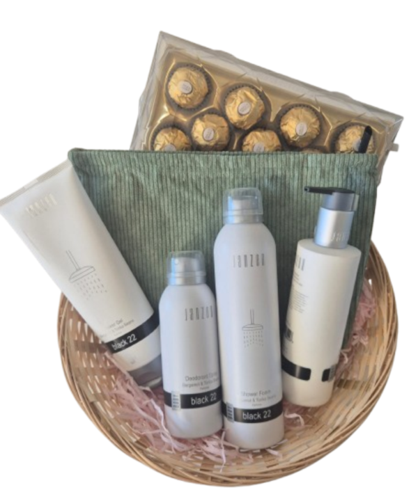 Cadeaupakket Vrouw – Verzorgingsset met Make-Up Tasje, Ferrero & Doucheproducten