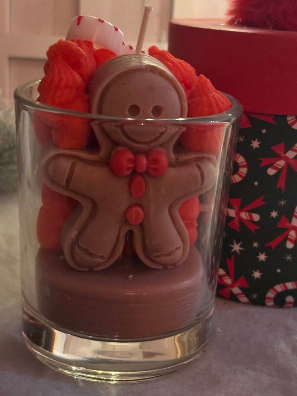 Gingerbread Gift – Handgemaakte Geurkaars 🤎🎄