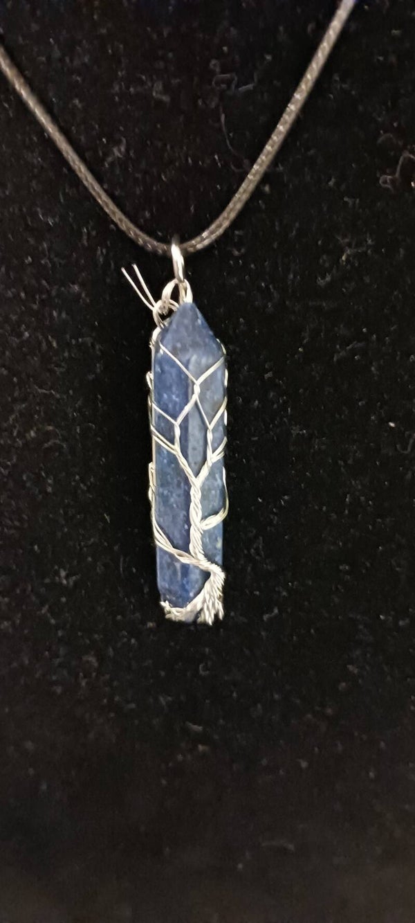 Lapis Lazuli Healing Crystal Necklace