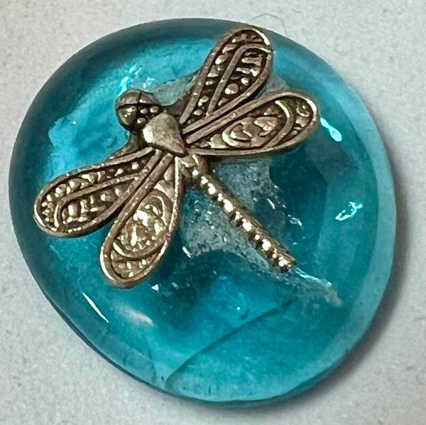Dragonfly Rock Sitter