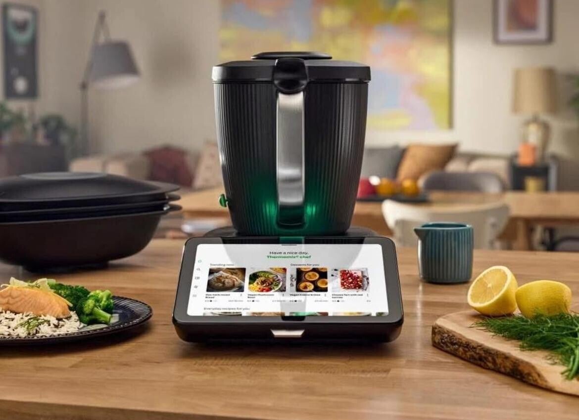 Ein Thermomix TM7 in einer Küche