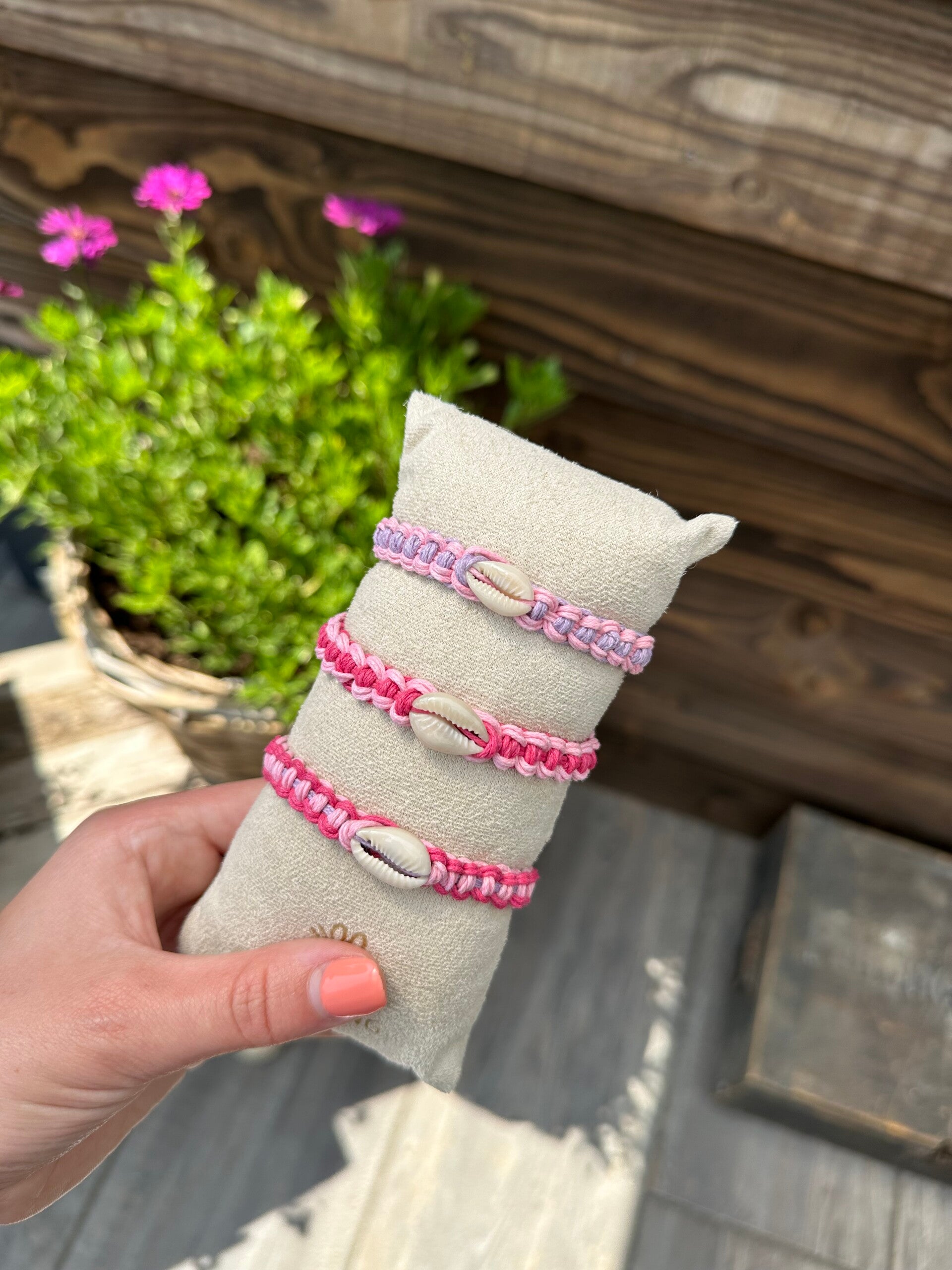 armbandje gevlochten knoop