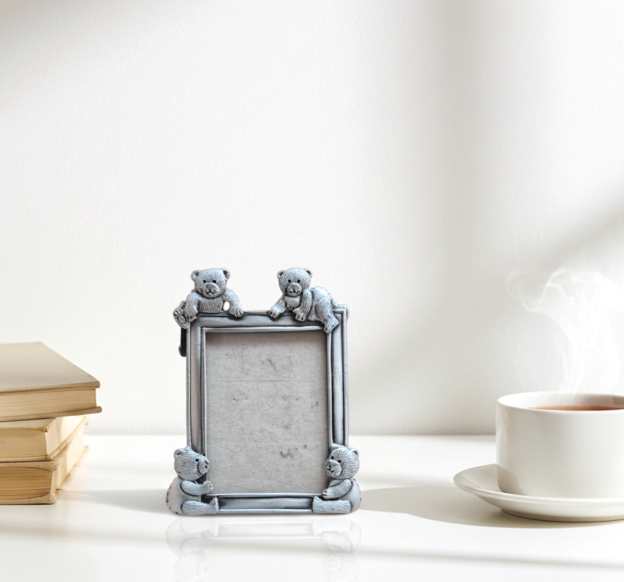 Vintage Teddy Bear Metal Picture Frame – Small Antique-Inspired Keepsake for Baby Photos or Nursery Decor