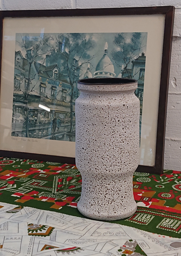 Fat lava vaas, onbekend keramist