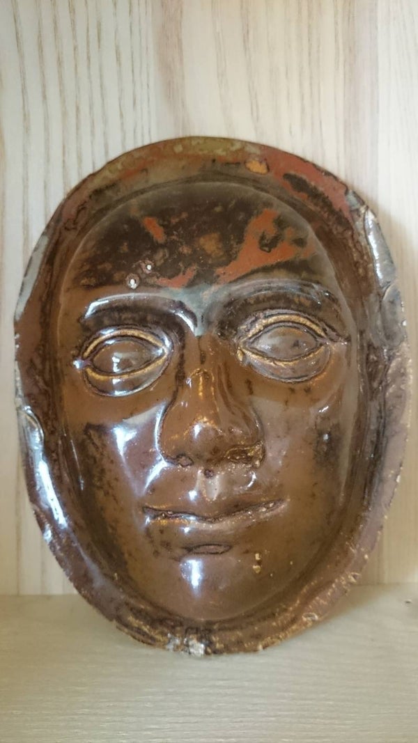 Pottery mask 