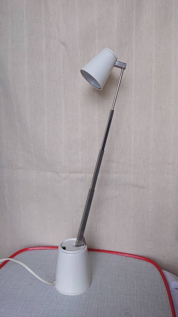 Lampette, bureaulampje, reislampje, hanglampje, telescopische lamp