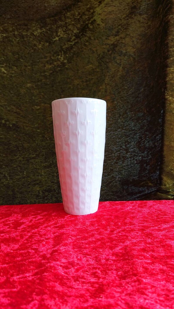 Alka - Kunst,  Alboth & Kaiser Bavaria, white porcelain vase