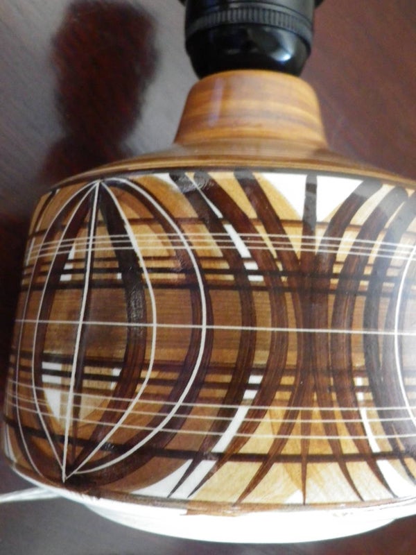 Jersey pottery table lamp 