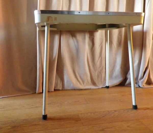 Brabantia tafel met uitneembare poten, typisch vintage Dutch design