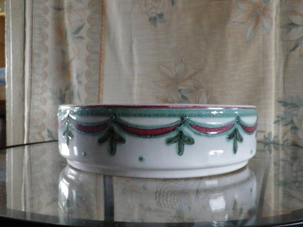 Strehla GDR 7027 bowl, colorful design maroon with green 