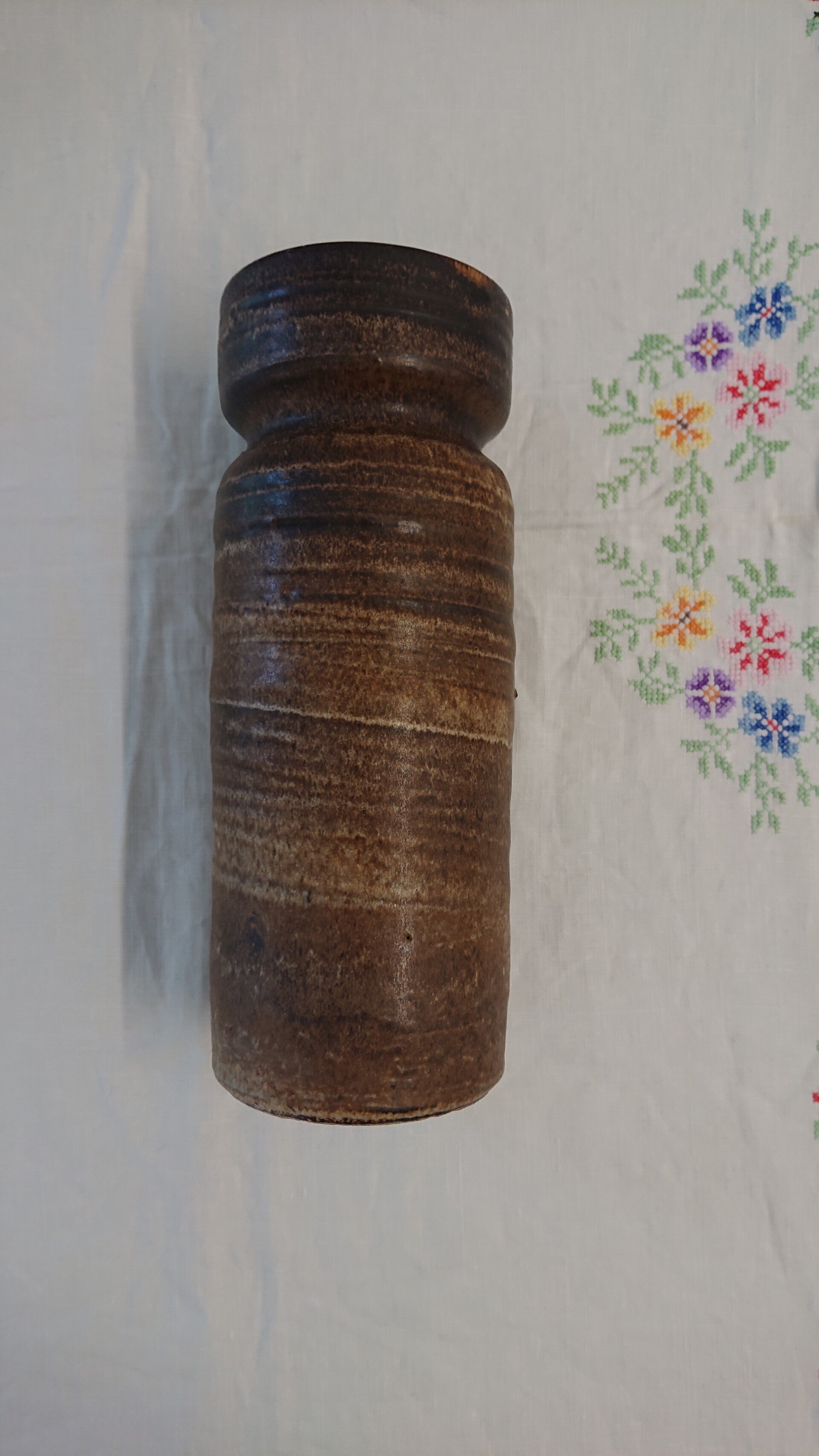 Steengoed vaas van Loré te Beesel keramiek 