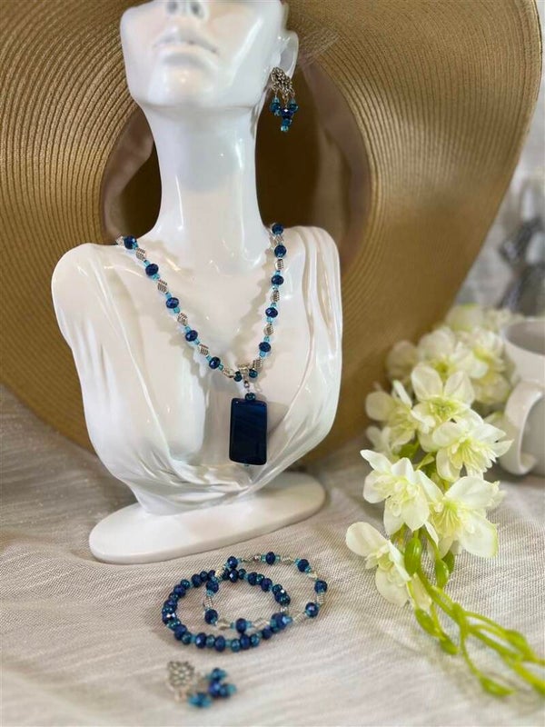 Navy and White Jewelry Set. 202306bn091